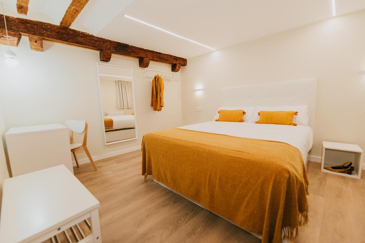Apartamentos Burgosuites Экстерьер фото