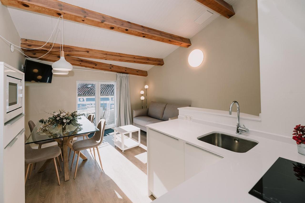Apartamentos Burgosuites Экстерьер фото